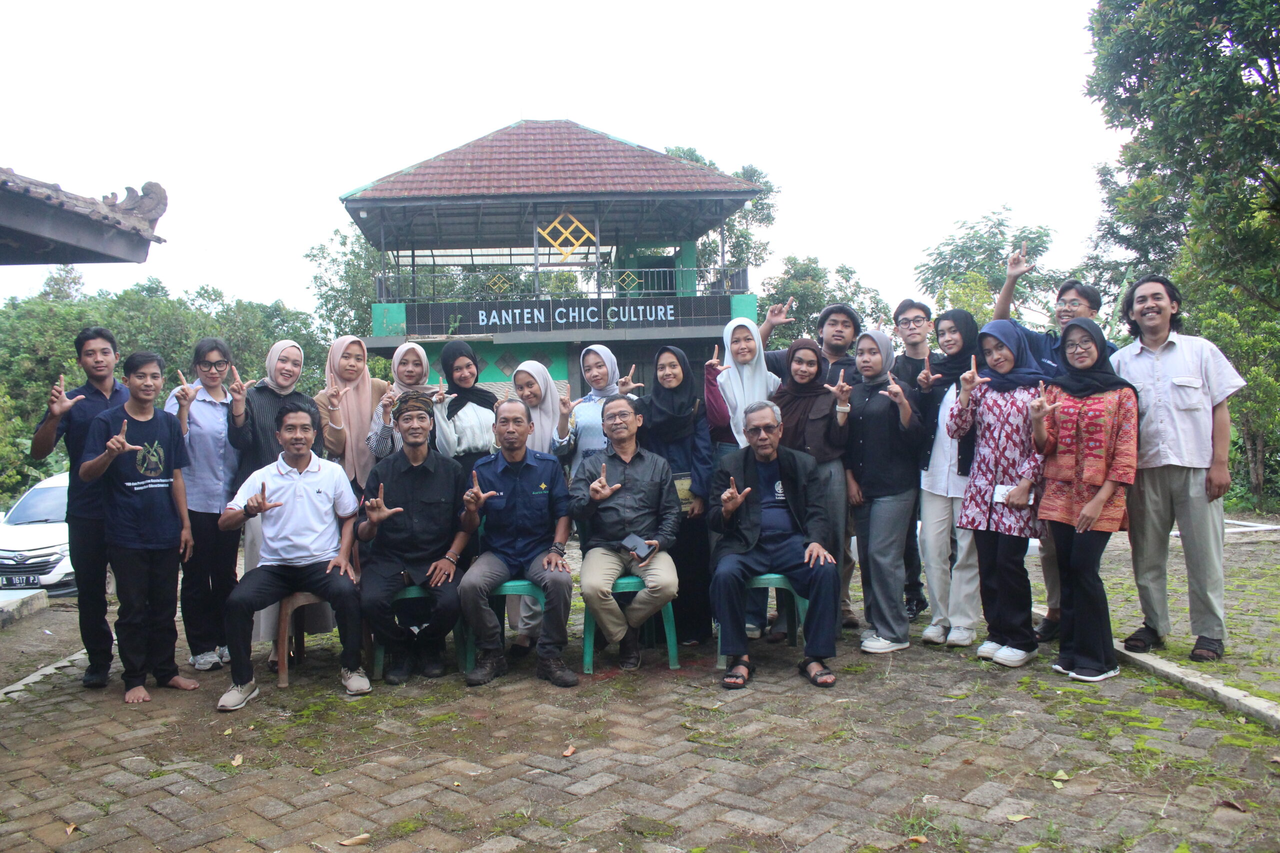 FUNGSI KRUSIAL KEBUDAYAAN DALAM PEMBANGUNAN